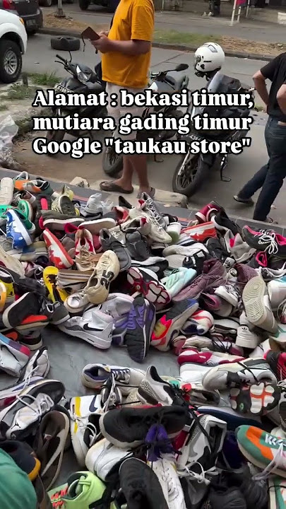 Surga nya Sepatu Bekas Branded Di Bekasi Timur Taukau Store #shorts
