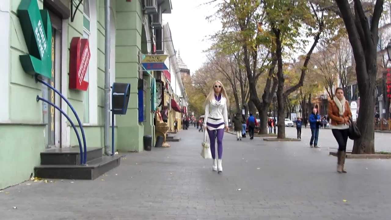 Valeria Lukyanova living barbie doll ukrainian