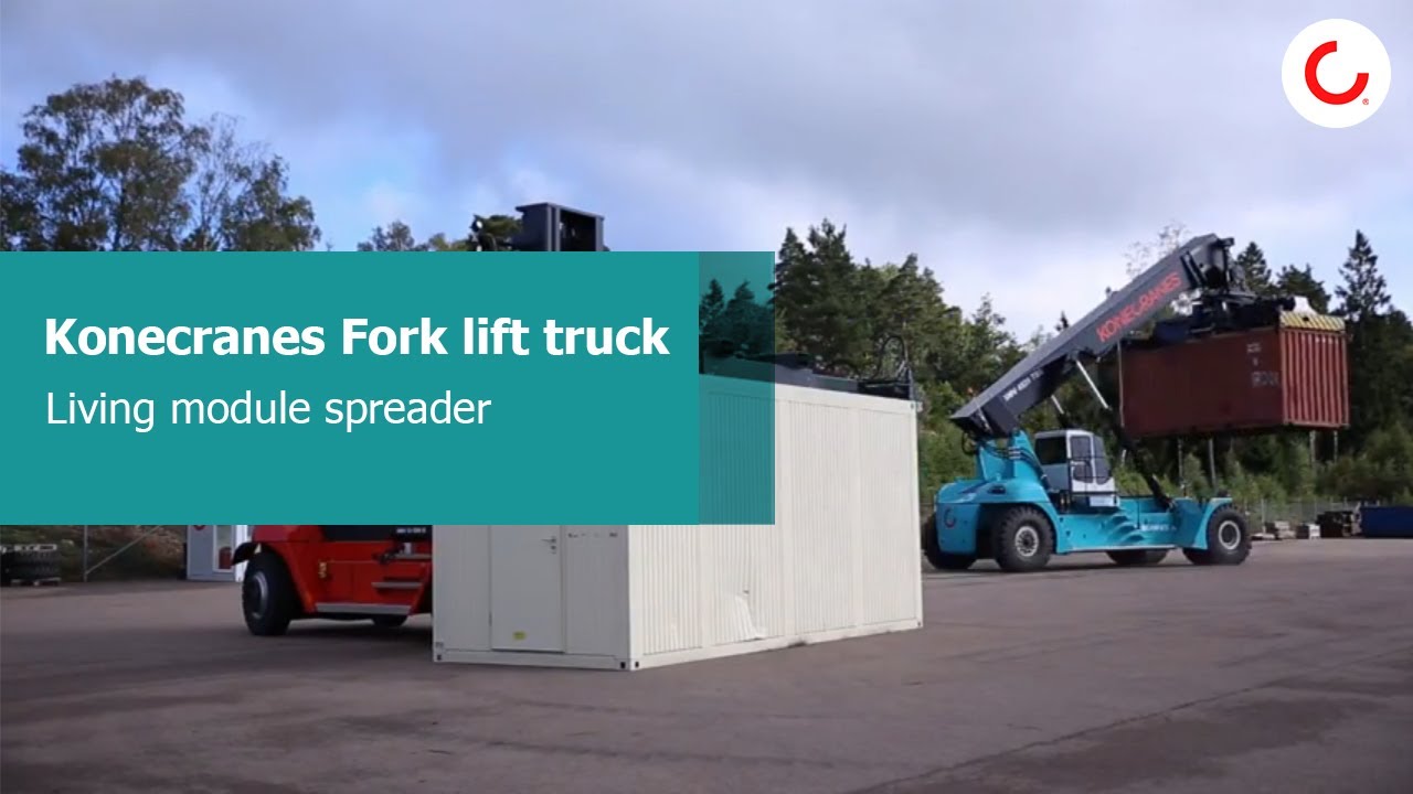 Fork lift truck - Living module spreader