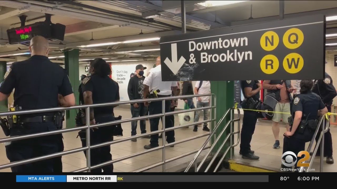 Man Slashed On L Train Platform At Union Square Subway Station - YouTube