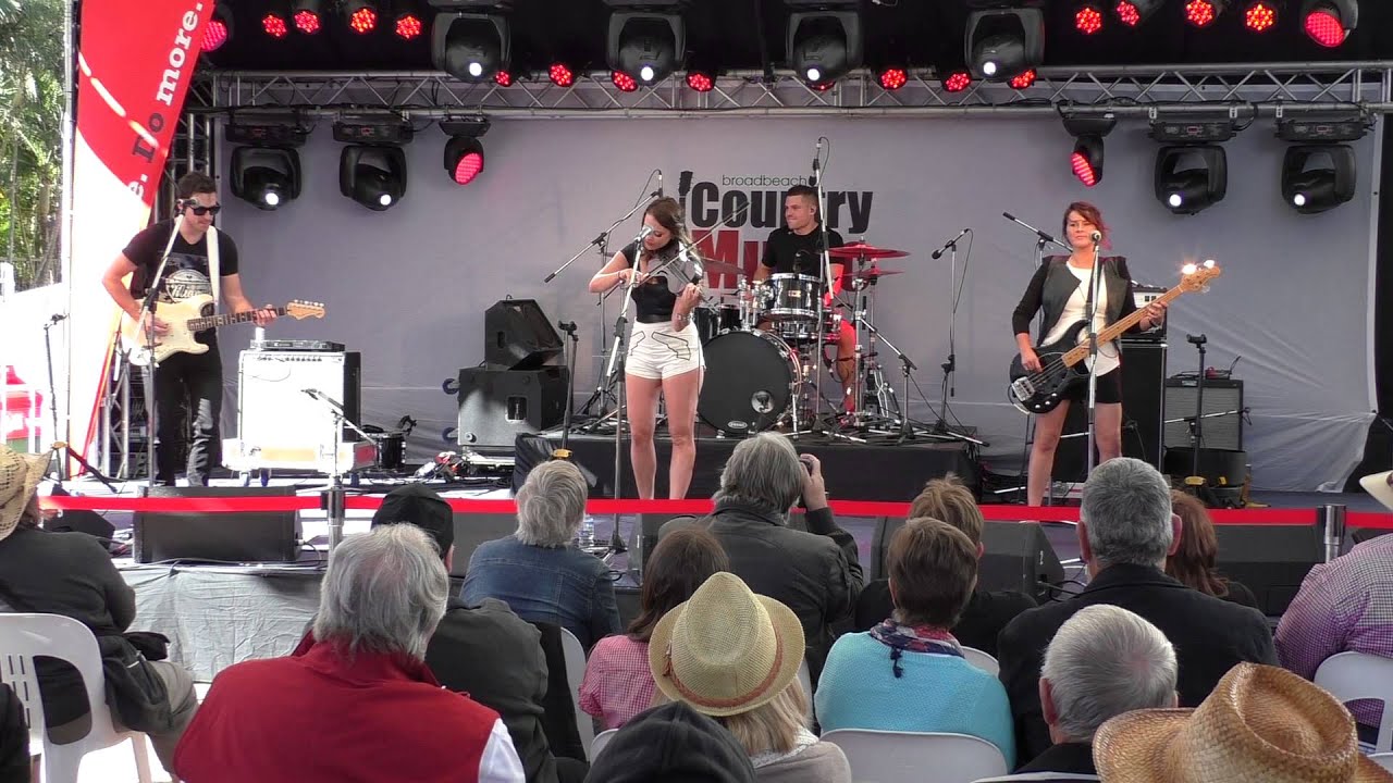 The Bostocks | The Devil Went Down To Georgia | Broadbeach Country Music Festival 2015 - 8/10