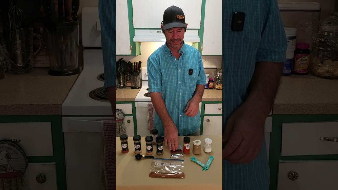 How To Make Cajun Seasoning (Cajun Spice Mix Recipe)