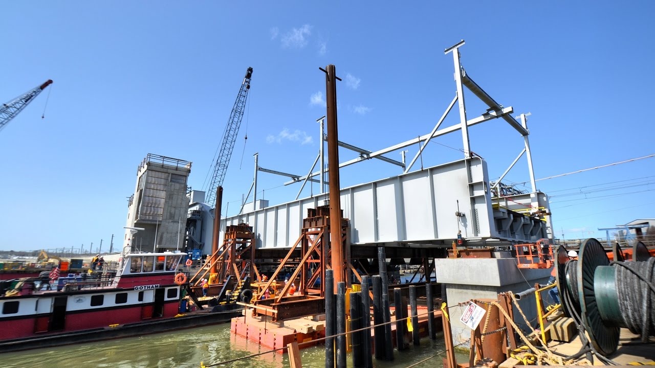 Niantic River Basucle Bridge: Float In