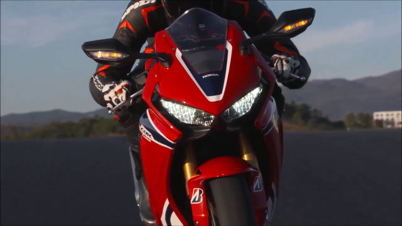 Nova Honda CBR 1000RR Fireblade no Autódromo de Portimão - YouTube