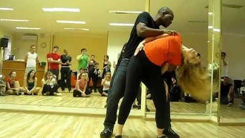 Leonardo & Layssa Zouk Workshop in Moscow!