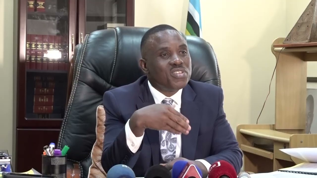 ERIAS LUKWAGO ATTACKS CITY TYCOON HAMIS KIGGUNDU OVER KAMPALA FLOODS, BREAKING DOWN OF OWINO MARKET