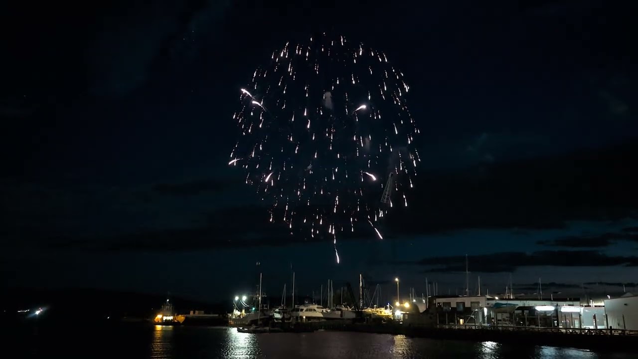 Fireworks shooting (07/04/2025) Waypoint Park