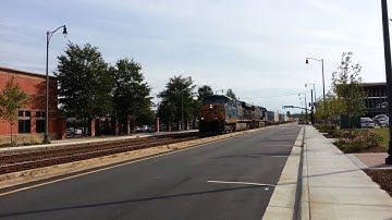 CSXT Q140-14 ES40DC-CW44AC short train by Fayetteville, NC