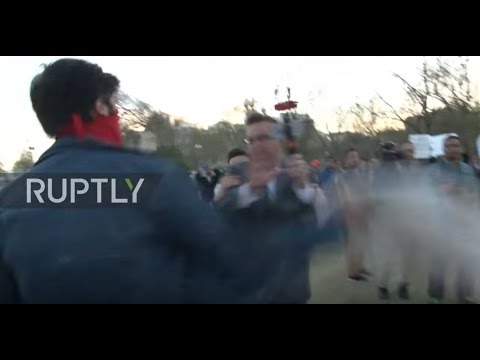 USA: Antifa protesters chase away white nationalist Spencer at rally against Trump’s Syria strike