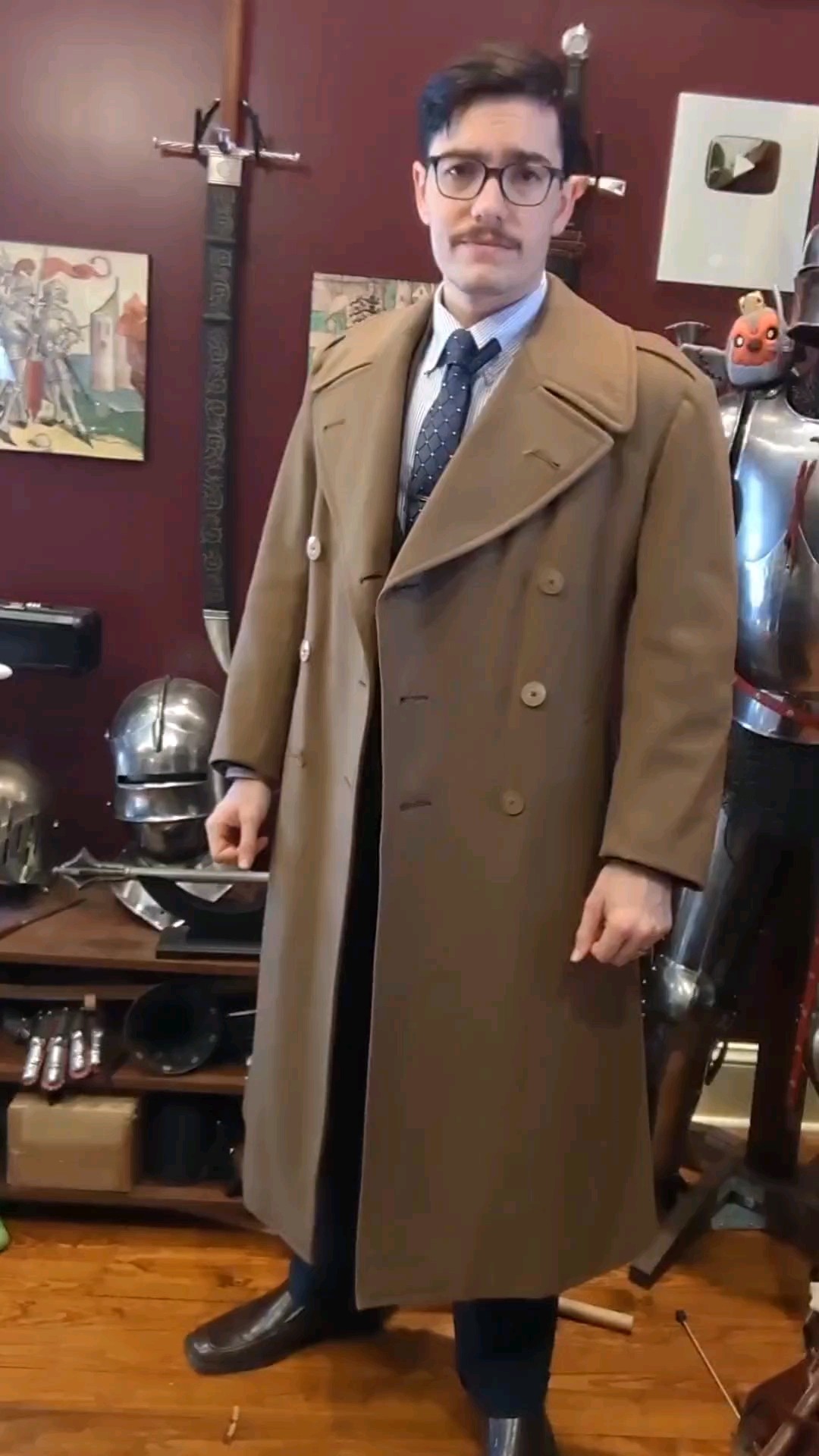 Functionality of a Vintage Overcoat - YouTube