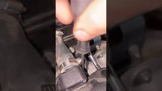Honda How to remove pipe Clamp. #automotive #tips #mechanic #youtubeshorts #foryouシ #hondacivic