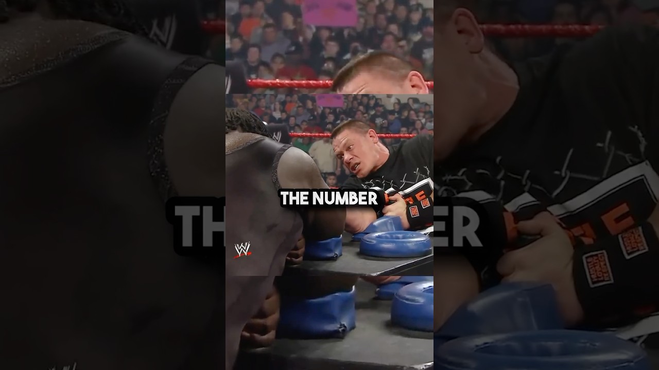 Mark Henry Arm Wrestled John Cena 🦾