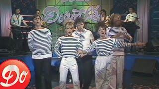 Dorothée, Ariane, Patrick, Jacky & Corbier - Le medley de la Marine
