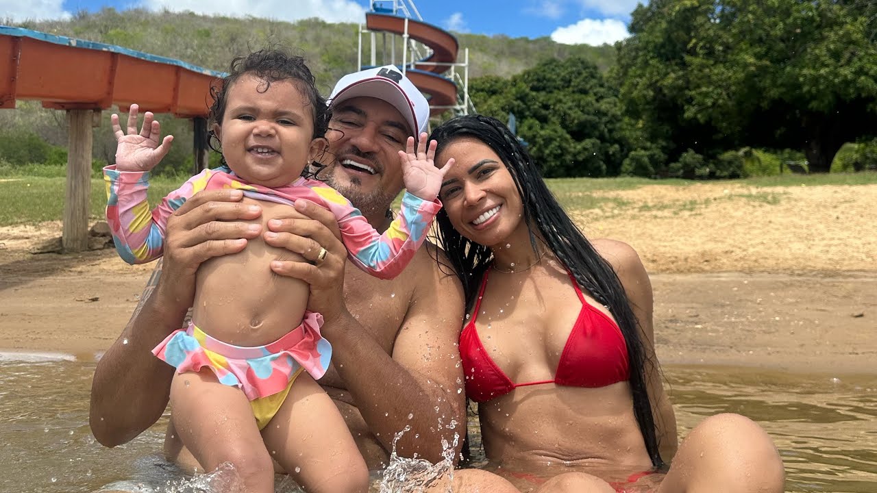 VANESSA E CHARLLES VIAJAM COM AYRA PRA SE DIVERTIR