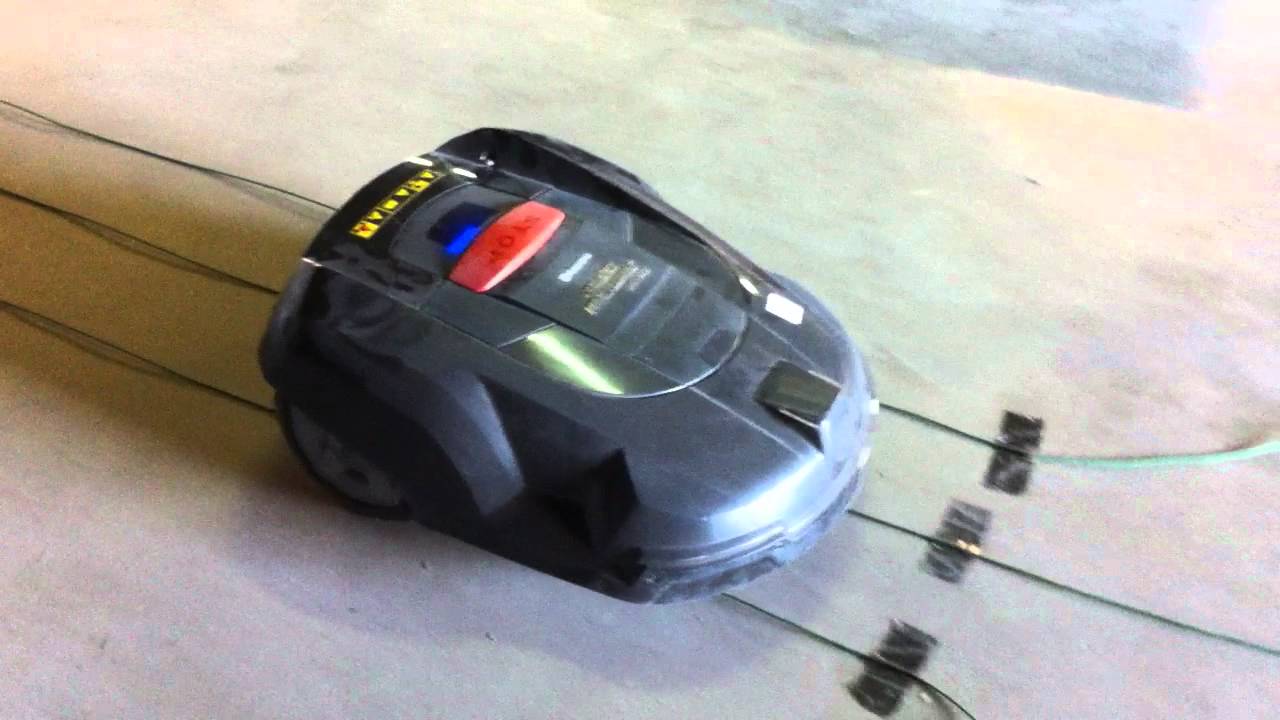 Husqvarna Automower Suchschleife - YouTube