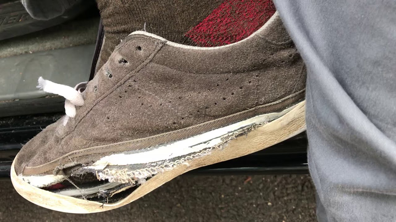 Enjoying These Trashed Nike SB Skateboarding Shoes Even More, Breaking The Laces, Ripping Them