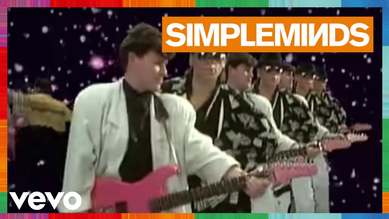 Simple Minds - All The Things She Said Chords - Chordify