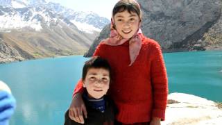 100918_Pingo Kim with locals in pamir mountain.AVI