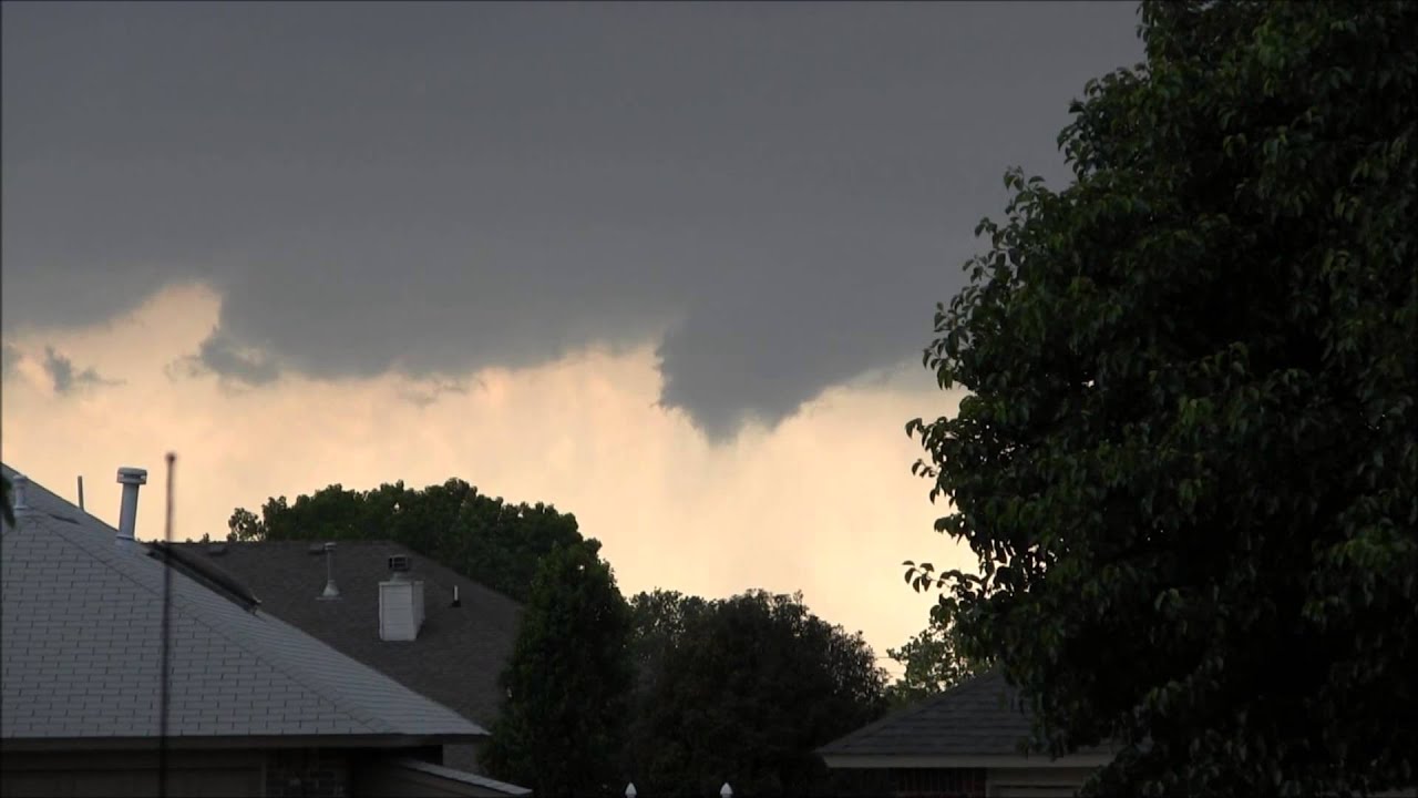 Tornado formation, 5/19/13, Edmond OK YouTube