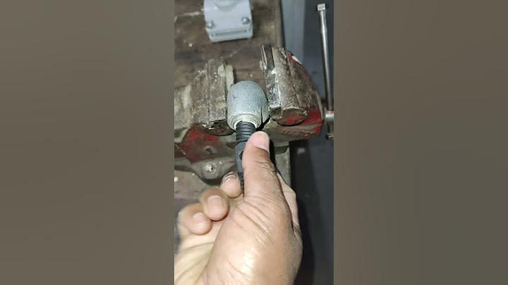 Really practical plumbing tips and hacks.DIY broken pipesthread extractor#shorts