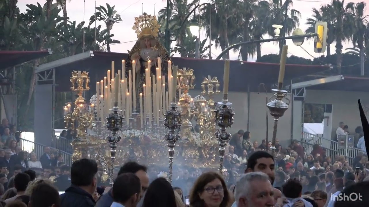 Viñeros po Molina Larios 2025