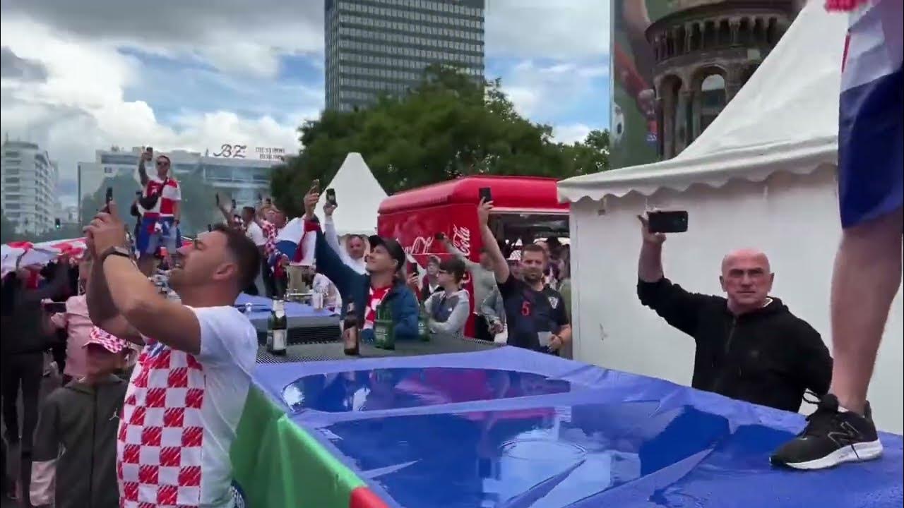 Kroatische Fans zum EM 2024 Berlin Spiel Feiern in der City West 15.06. YouTube