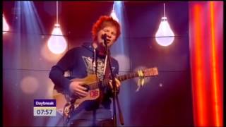 Ed Sheeran - Lego House (live) & Interview - Daybreak 29/11/11