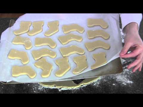 THE BEST Sugar Cookies and Butter Icing