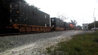 FEC 222-01 with LNG and Intermodal@ M.P 366