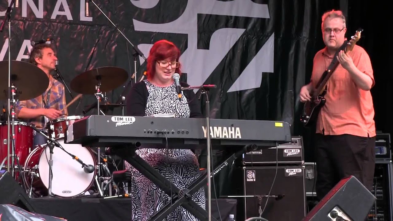 DAY452 - Erin Costelo - Wake Up