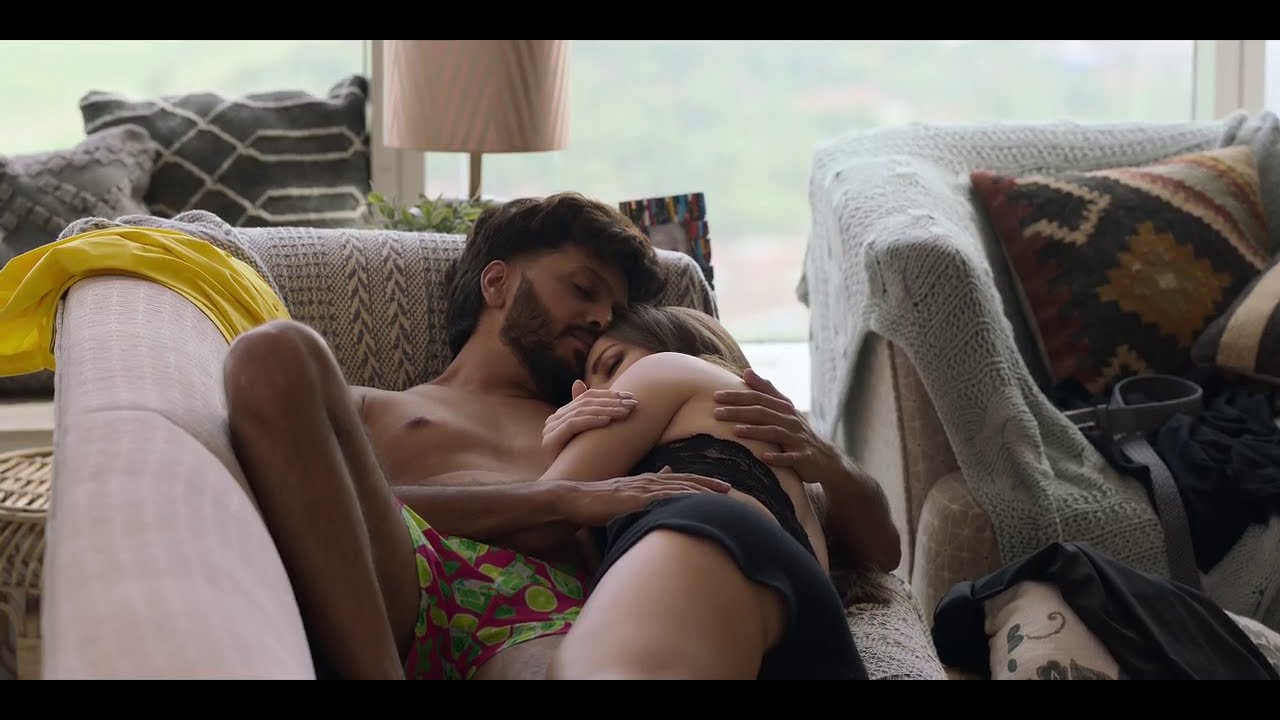 Tamanna bhatia hot bed scene