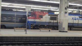 7400호대 디젤기관차 7401호 익산행 새마을호 용산역 발차