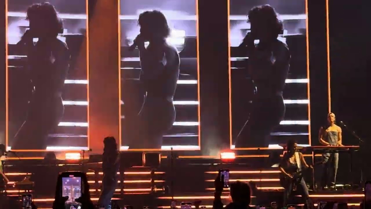 Benson Boone - Cry (Live in Dallas, TX at Toyota Music Factory October 10, 2024)