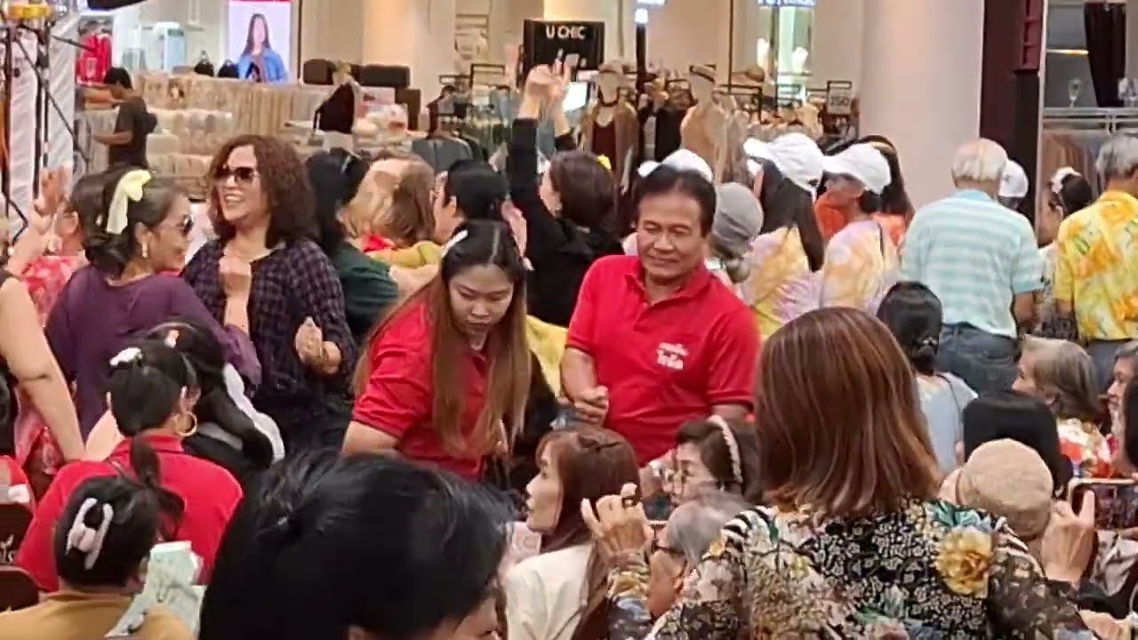 วันนี้ม่วนหลายเด้อ - ไรอัล กาจบัณฑิต | งานไทยเทสต์ เฟสติวัล@ศูนย์การค้าพาราไดซ์พาร์ค - 20.04.2568