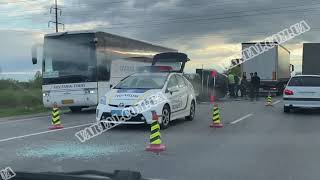 Неподалік Зубри сталась ДТП: перекинувся автомобіль