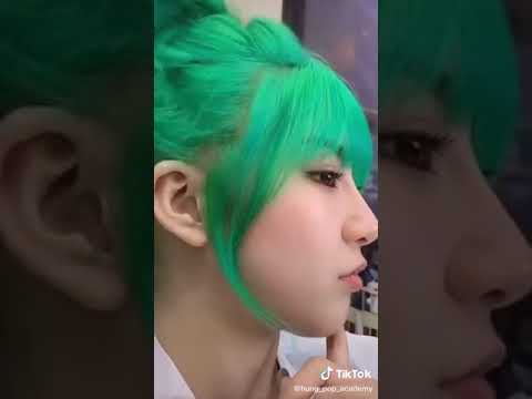 Màu Xanh Neon - Kỹ thuật nhuộm tóc màu xanh lá neon