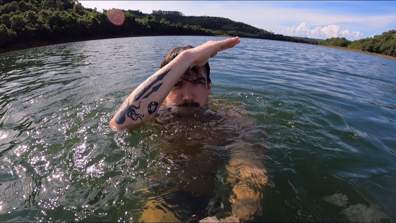 NADEI SOZINHO ATÉ UMA ILHA SUBMERSA (Mas agora com 30 travessias de experiência)