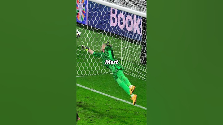 Mert Günok'un kurtarışının matematiksel analizi #shorts #futbol #mertgünok