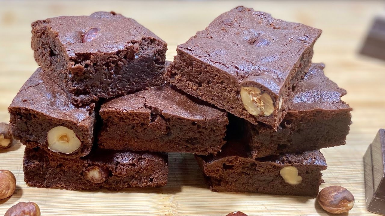 La recette INRATABLE pour des brownies ultra fondants chocolat-noisette🍫 Deli Cuisine