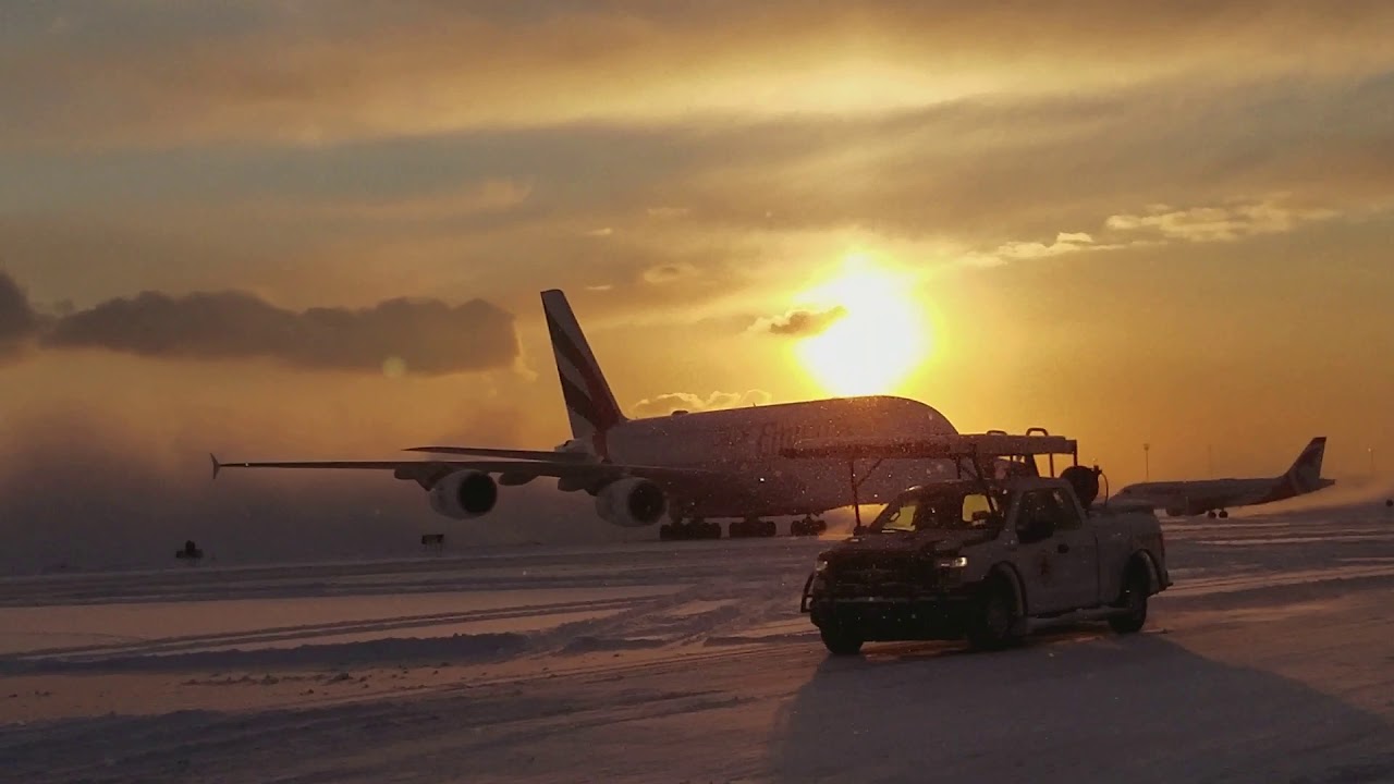 EK380 on Taxiway @ Snow Strom in YYZ