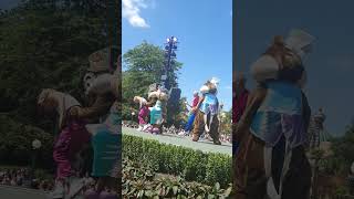 Chip, Dale and Clarice - Dream and Shine brighter! #shorts #disneylandparis #readyfortheride