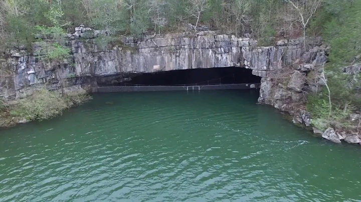 Johnny Cash and Nickajack Cave