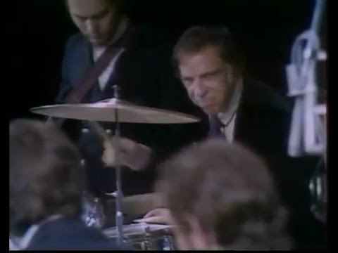 видео: Buddy Rich drum solo par excellence Paris 1971
