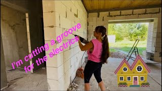 видео: I'm cutting grooves for electrical wiring/ building my dream house/ штроблю под электрику/ строю дом картинка: I'm cutting grooves for electrical wiring/ building my dream house/ штроблю под электрику/ строю дом
