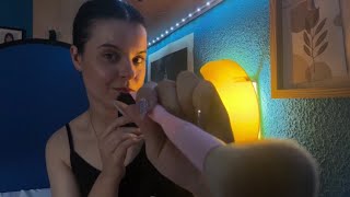 ASMR Tocando tu Carita en mi Cama con Luz Tenue 🤤