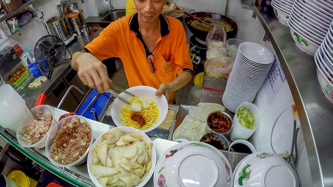 Singapore. Great Street Food in Geylang Bahru Hawker Centre YouTube