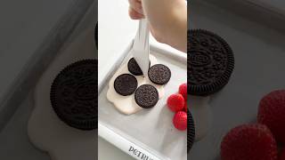 Make frozen ice cream with me #asmr #food #icecream #oreo #summer #lifestyle #satisfying