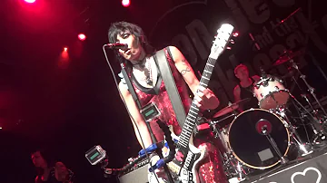 Joan Jett & The Blackhearts "I Hate Myself For Loving You" House of Blues Sunset Aug 1, 2013