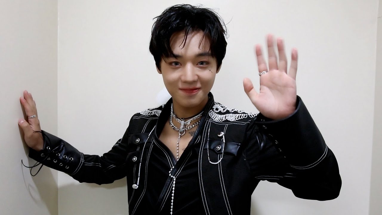 [WING-H!ND] 한여름 밤의 꿈같았던 그날🐰｜2022 UNI-KON 비하인드