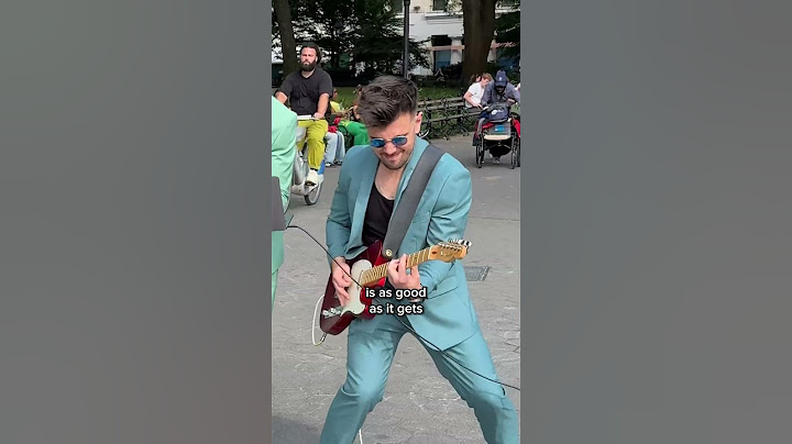 song is called “Give Me A Kiss”🎟️ Wasn't Expecting That From This Random Sing From New York City🤯